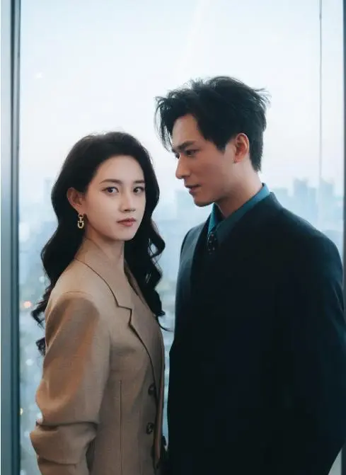 郭宇欣王皓祯合作三部短剧《流星》《国民老公带回家》《好雨知时节》上线 资讯配图